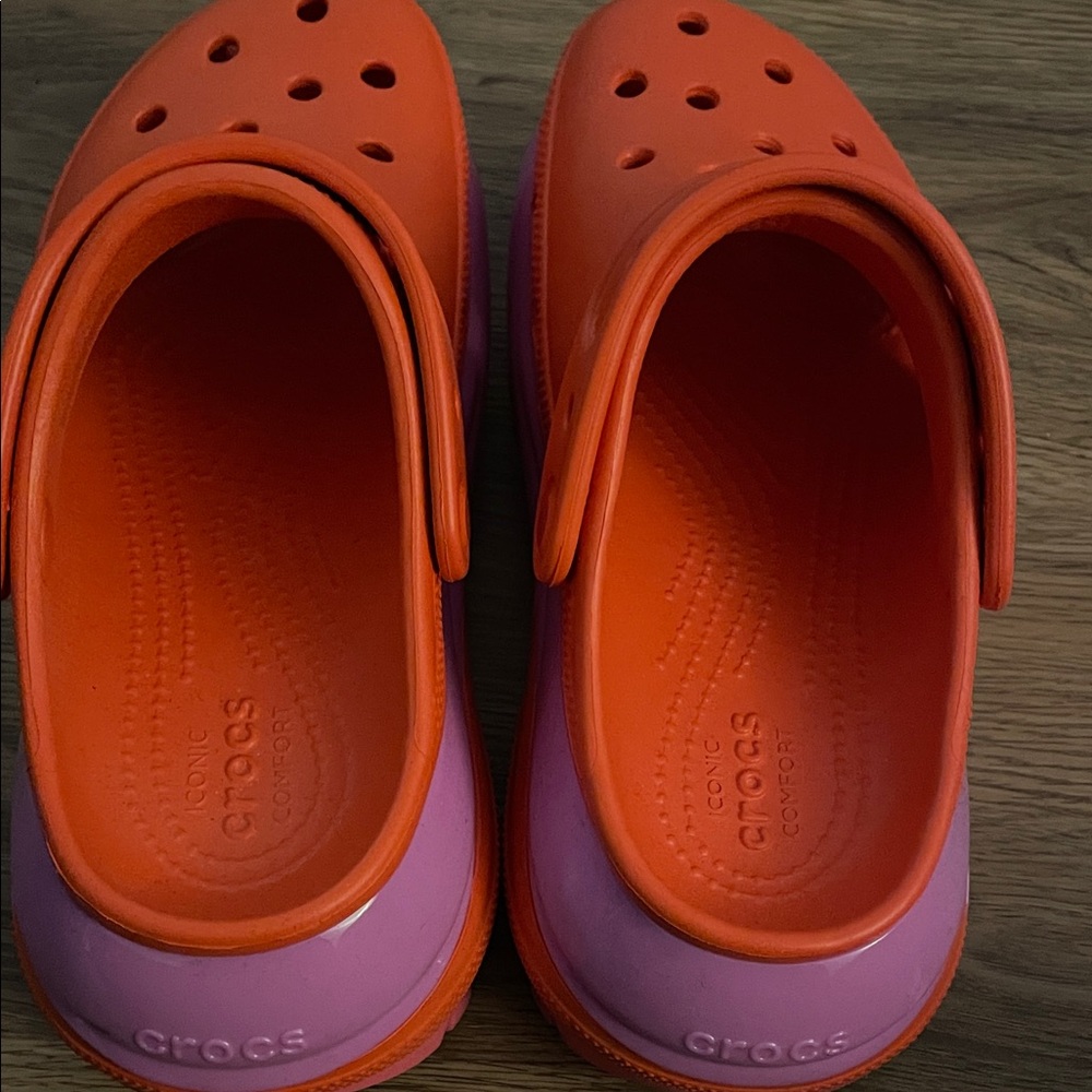 CROCS Orange and Purple platform clogs - Picture 2 of 3